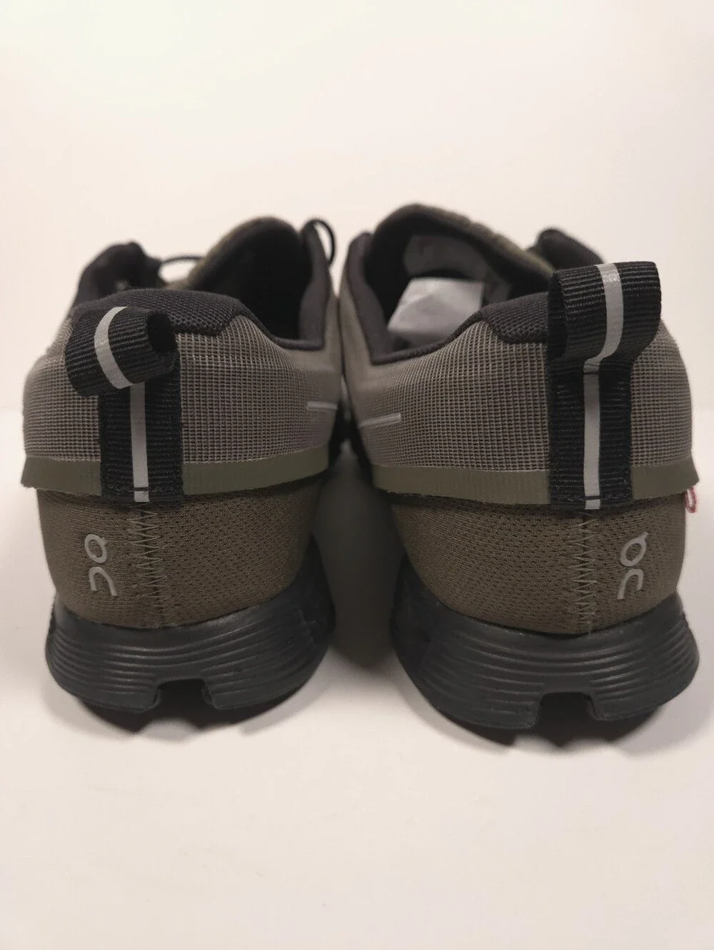 On Cloud 5 Mens Size 11.5 Olive Green Waterproof 59.98840 Shoes GUC!